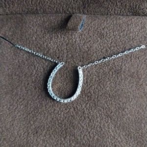 Jared Jewelers Horseshoe Necklace